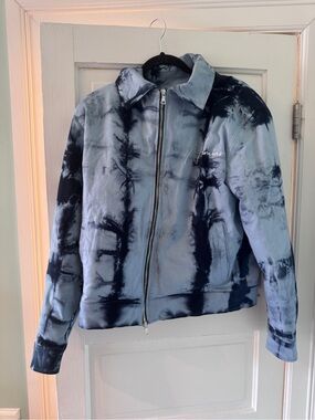 Tie-Dye Zip Bomber Jacket in Blue and Black - Nahmias